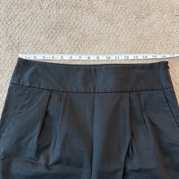 Banana Republic Black Mini Skirt, Size 10 - Picture 7 of 8